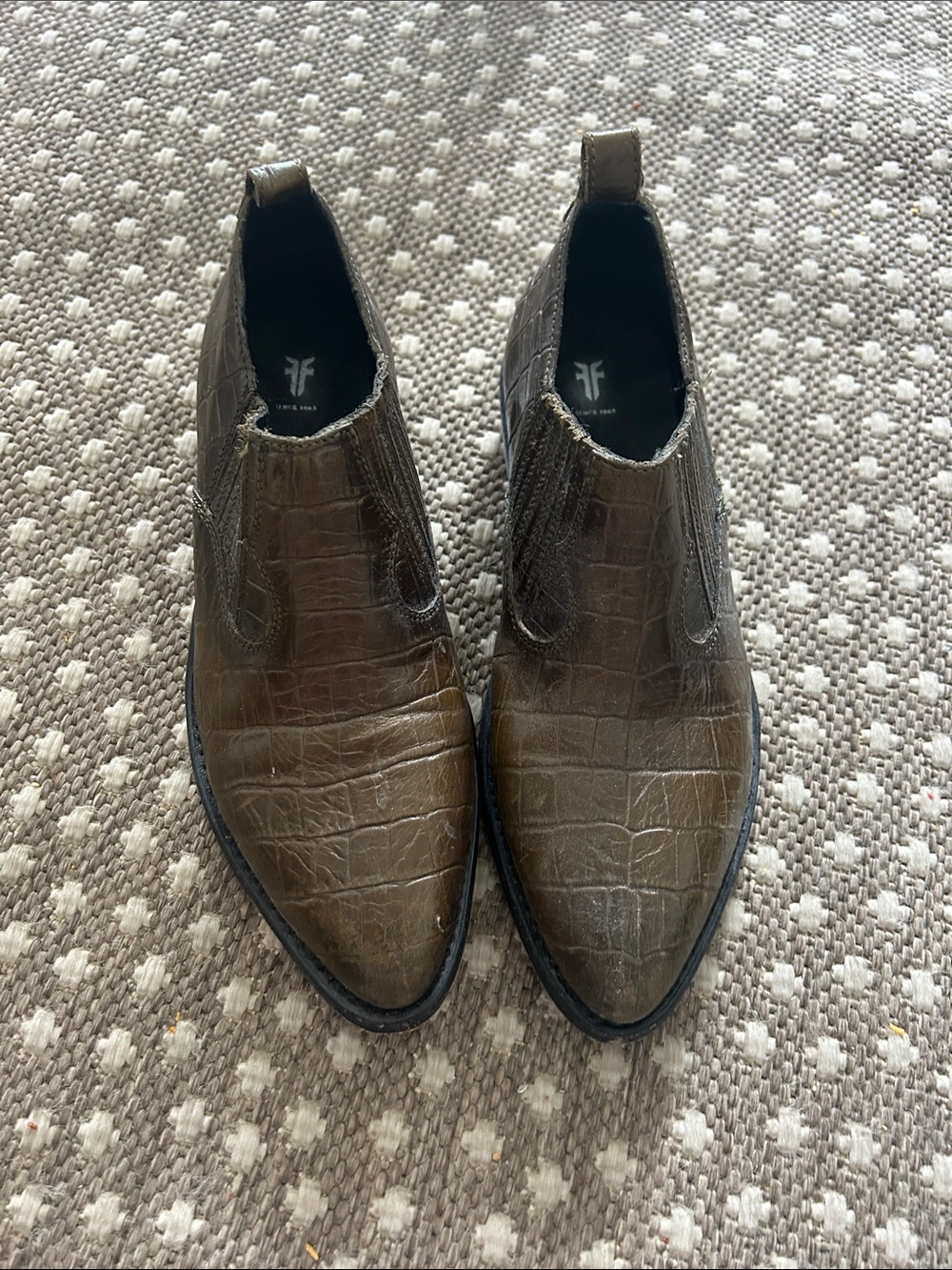 EUC Frye Billy Chelsea Bootie Rosemary Croc Embossed Leather (7) - Picture 3 of 8